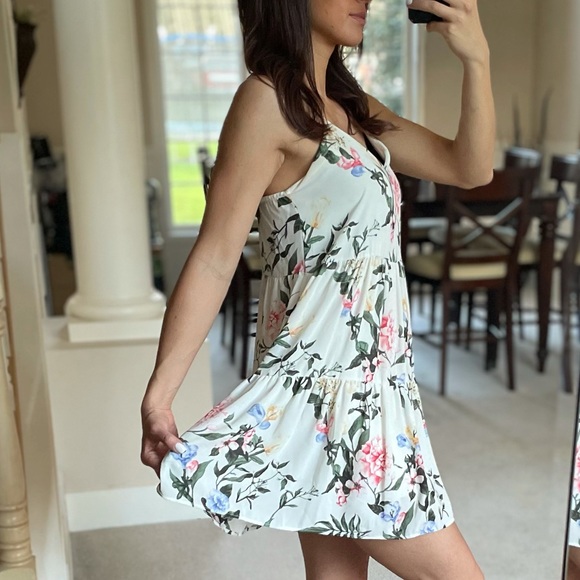 NanaMacs Floral Dress - Picture 2 of 3